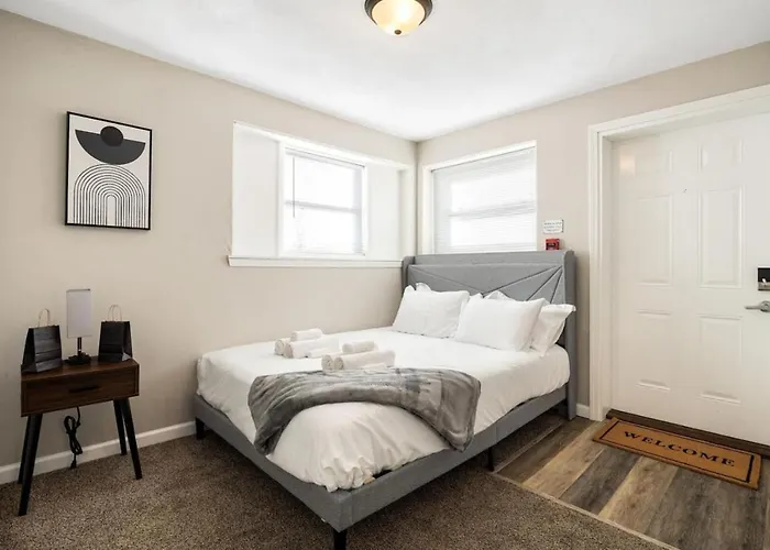 The Susan - A Cozy, Comfy 1Bd Suite