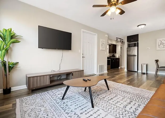 Urban 1Bd Moments Away From Dt Peoria