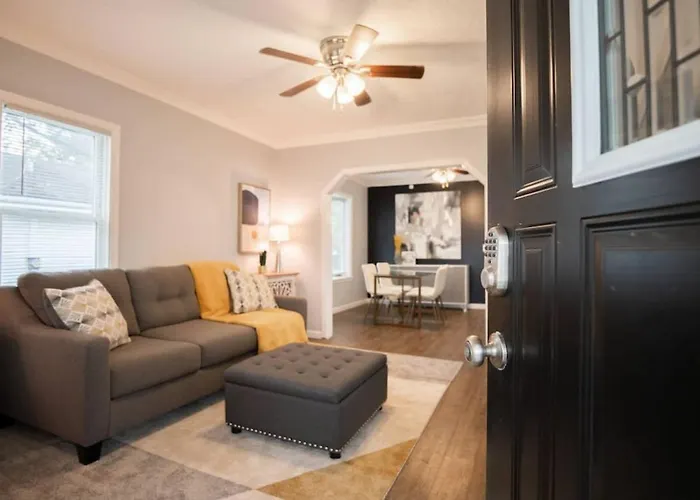 The Corner Cottage - Contemporary 2Bd In Peoria