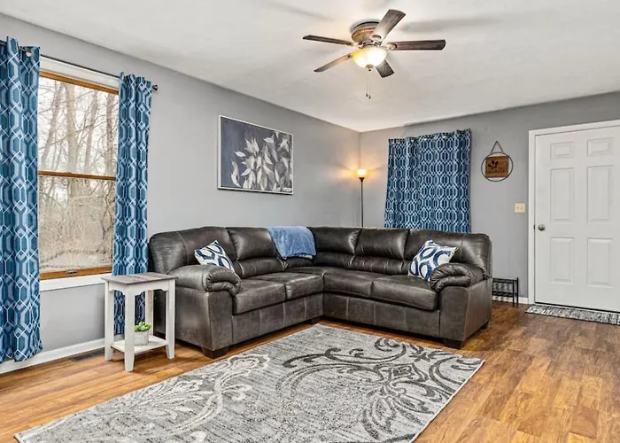 Wood Inn 2 Comfy 2Bd Close To Dt Peoria