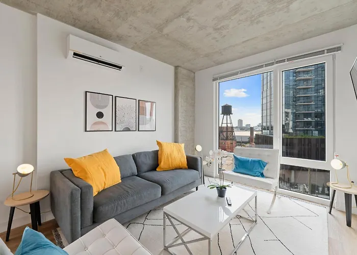 2Br City Escape Bright Sleek Spacious