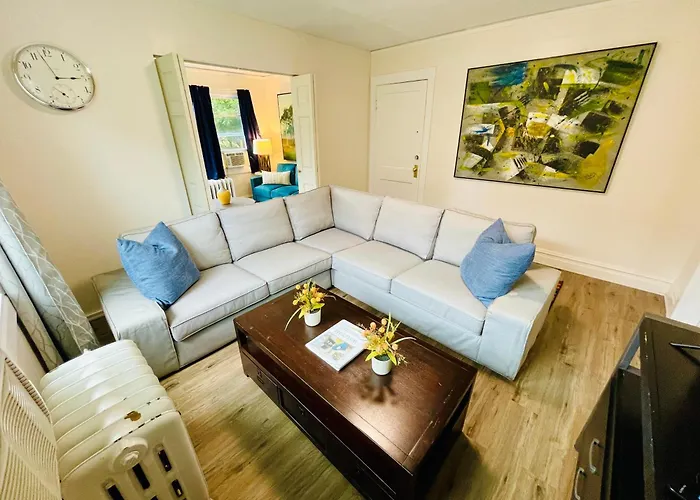 Gl- Great Location, Free Parking, Spacious, Private Office & Family Friendly