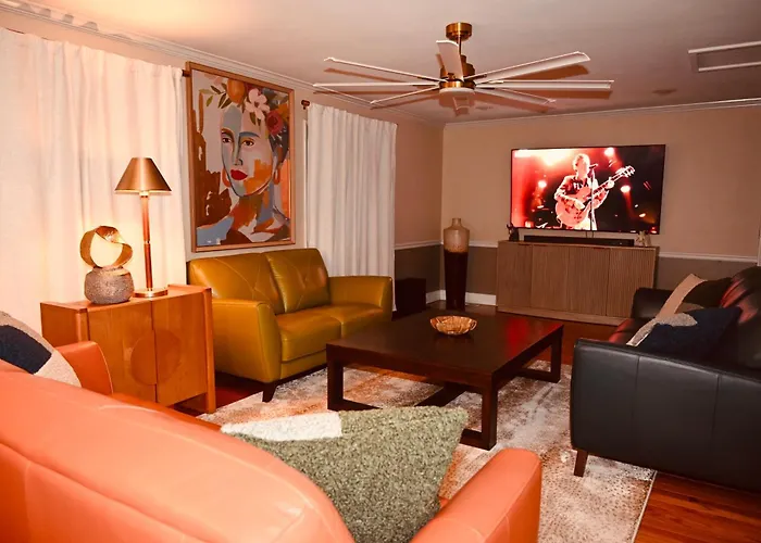 Welcome To Your Cozy Cornered House!