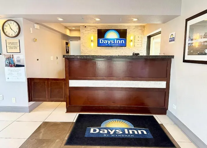 Days Inn By Wyndham St. Charles Il