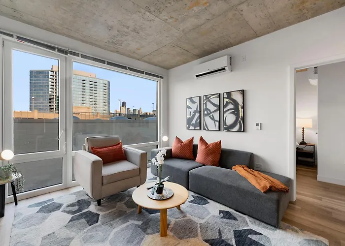 Corporate-Friendly 4Br Stylish & Central