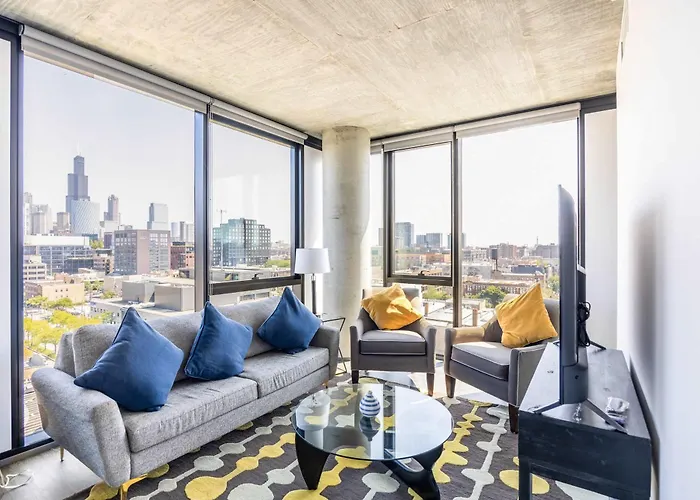 Bright & Modern 2Br Perfect City Escape