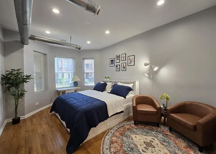 Luxe Loft Vibe With King Suite - 4Br 3Ba