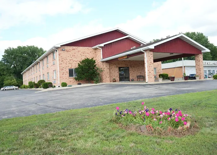 Watseka 24 Inn & Suites