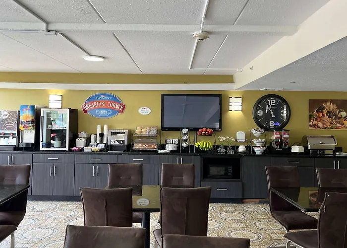 Baymont By Wyndham - Chicago - Addison - O'Hare