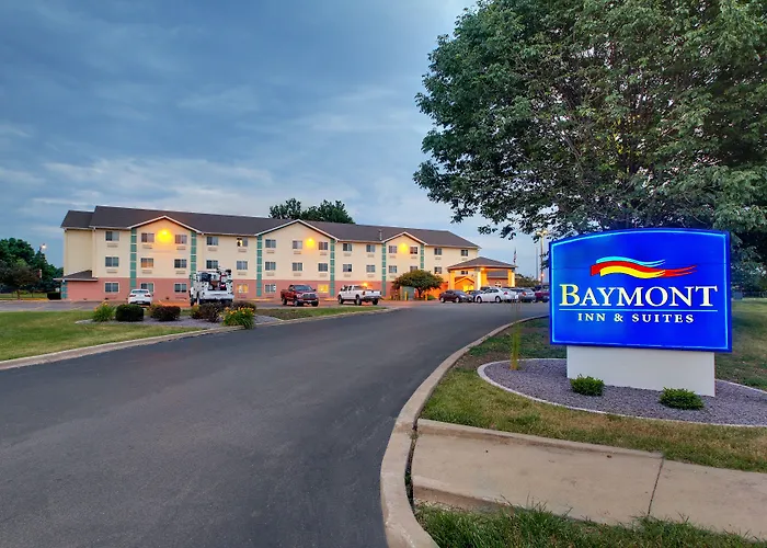Galesburg Inn&Suites