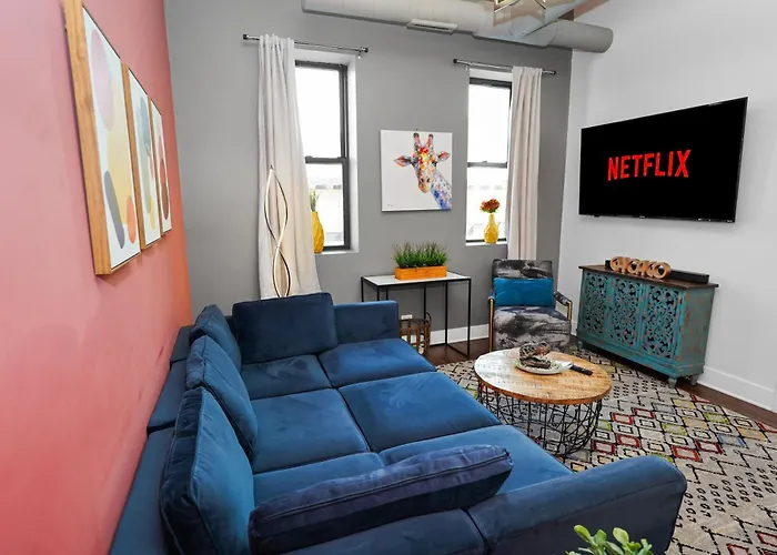 Spacious 420-Friendly 2Br Retreat Near Mccormick Place, Grant Park And Soldier Field