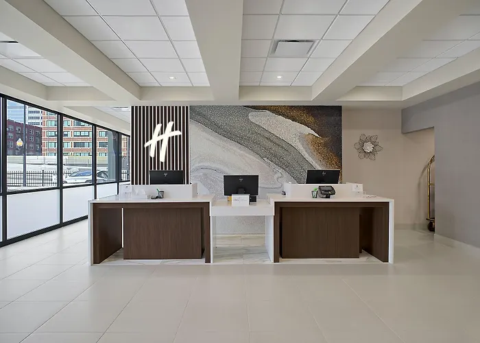 Holiday Inn & Suites Chicago-Downtown By Ihg