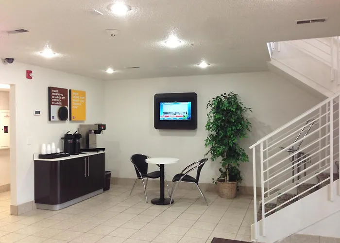 Motel 6-Troy, IL