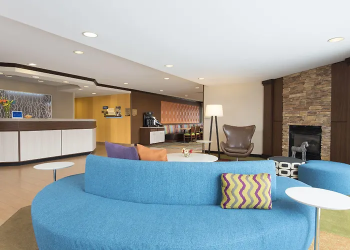 Fairfield Inn And Suites By Marriott Chicago St. Charles