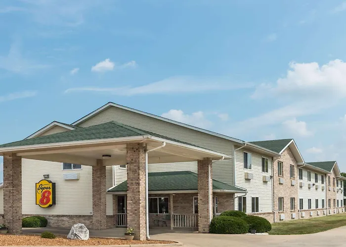 Super 8 By Wyndham Greenville