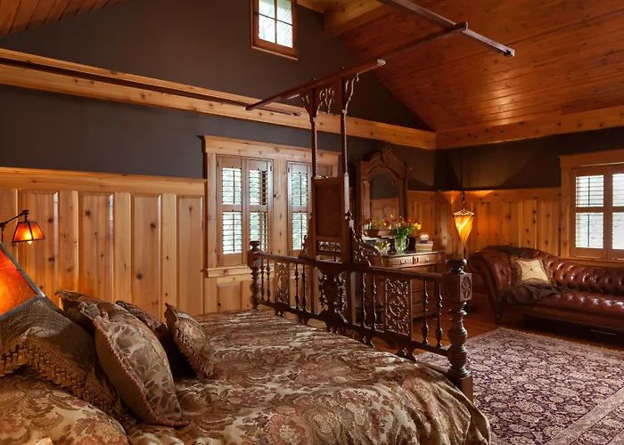 Vrooman Mansion B&B