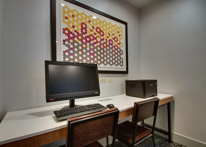 Holiday Inn Express Hotel&Suites Morris