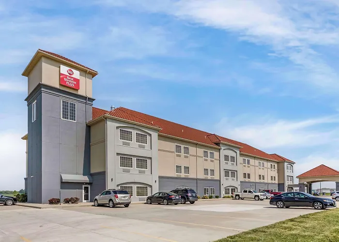Best Western Plus Midamerica Hotel