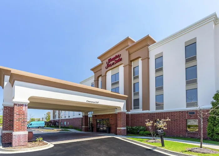 Hampton Inn & Suites Chicago - Libertyville
