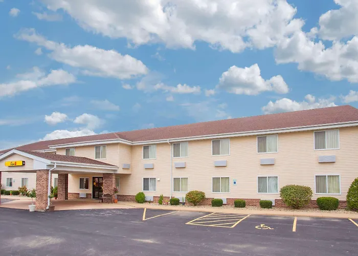 Super 8 By Wyndham Galva