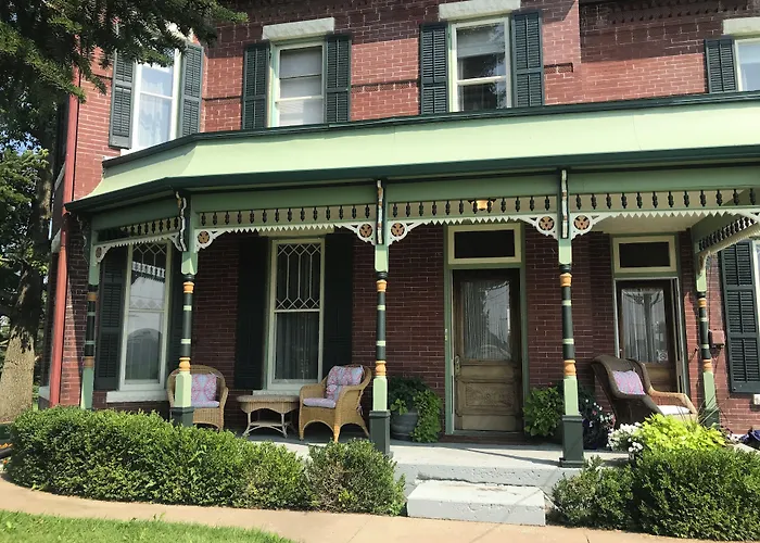 Nauvoo Grand Bed & Breakfast