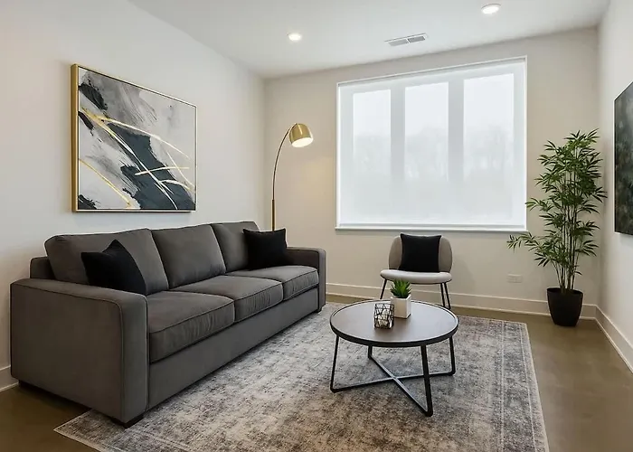 Stylish 4Br South Loop Home State 23-202