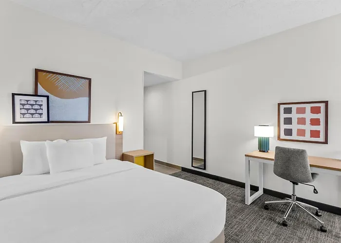 Spark By Hilton Des Plaines Chicago O'Hare