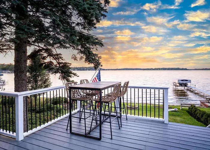The Blue Sapphire On Mineola Bay 3Br 3Ba Luxury Lakefront Home On Mineola Bay Stunning Views On Chain O Lakes