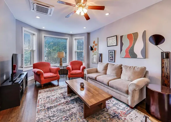 Edgewater King 1 Bd - Near Loyola, Beach &Andersonville