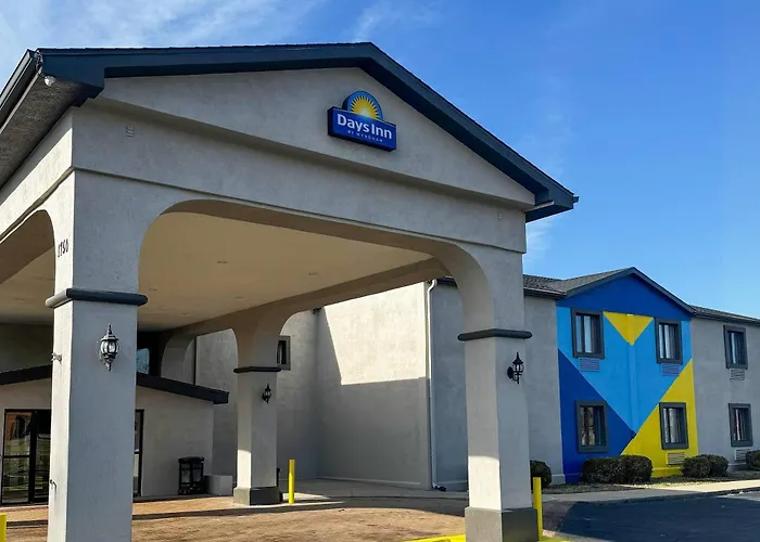 Days Inn By Wyndham Lincoln, Il Route 66