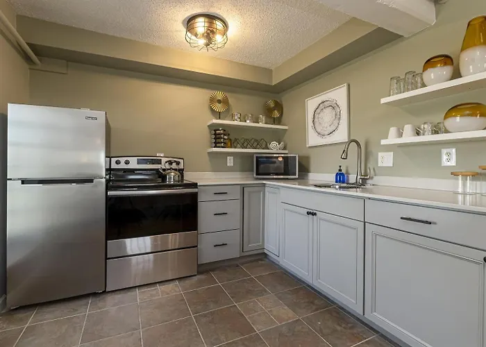 Converted Historic Suite Full Kitchen, 3Rd Flr