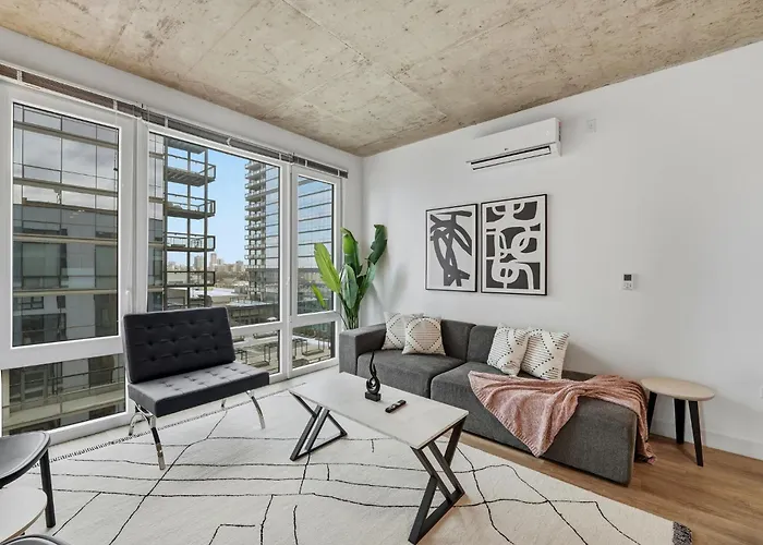 Envitae Hotel 4Br Modern Sleek Apartment