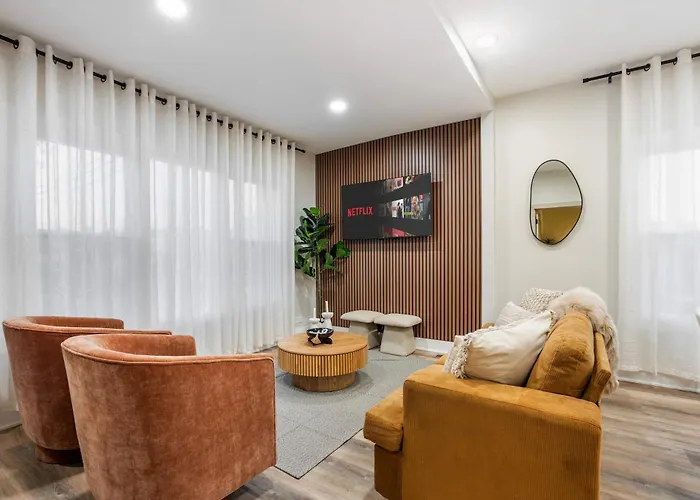 Elevated Gem - Sleeps 12 - 20 Mins To Downtown Chicago
