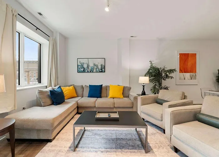 Modern 3Br Near Mccormick & South Loop