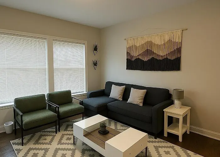 Spacious 1Br Apartment With Washer Dryer Near Cta