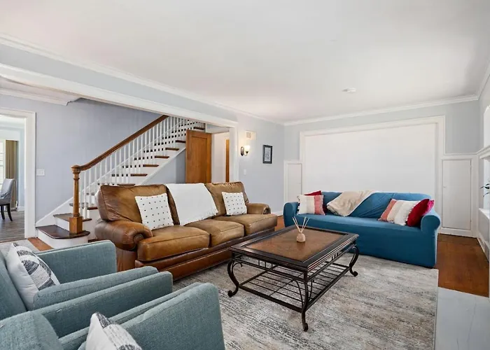 Comfortable Private Room | Shared Bath & Kitchen