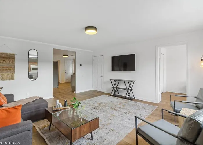 Modern And Classy 2Br In The Heart Of Ottawa