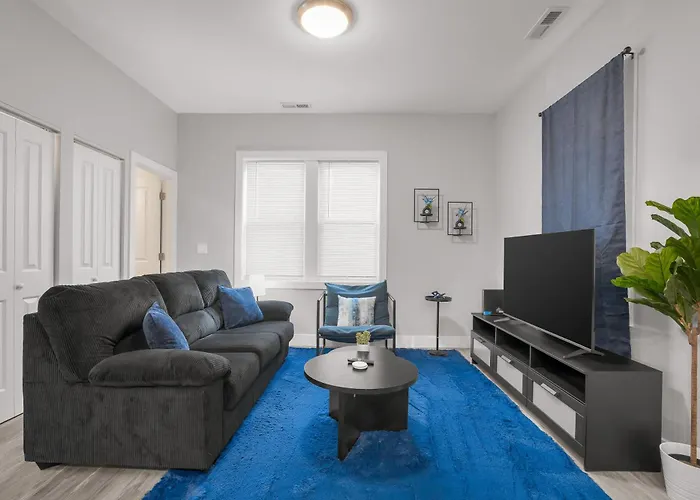 Comfortably Well-Furnished 1Br Unit In West Loop - Grand Rep