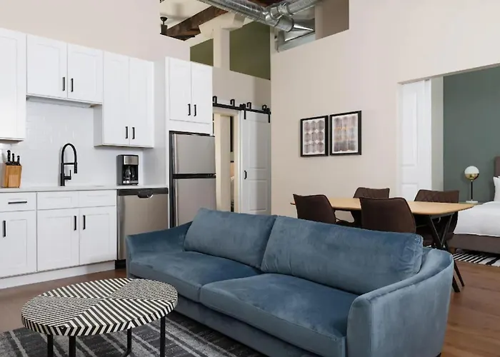 Livn Millennium Park Downtown Chicago 2Br