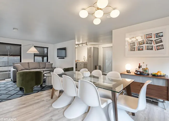 The Neighborhood Hotel - Lincoln Park Lp