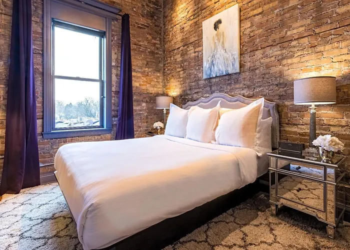 124 Lofts - Downtown Dundee - Walk To Dining
