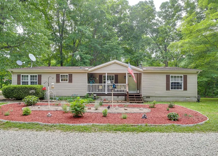 Haven In The Woods W/ 150 Acres, 2 Ponds