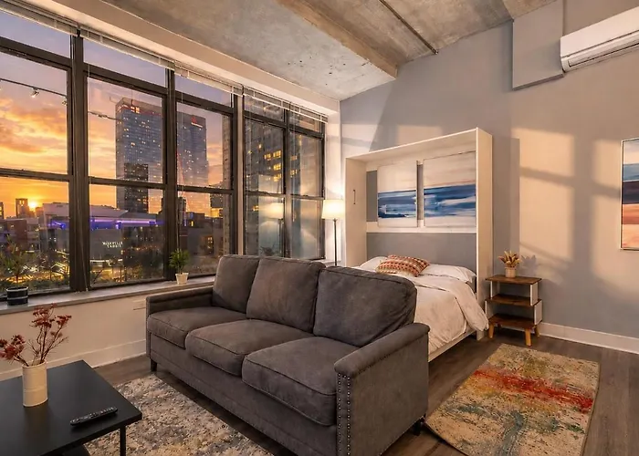 Elegant Studio South Loop Suite With Optional Parking And Gym Access Walk To Mccormick Place & Field Museum