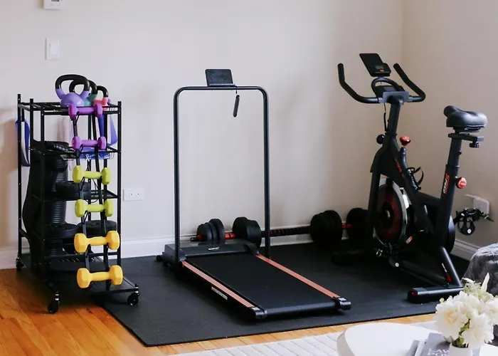 2Br Fitness Pad • Private Gym • Sleeps 7