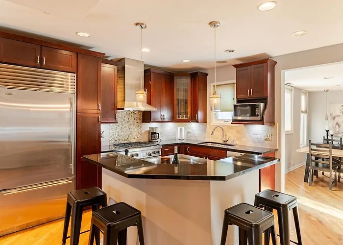 Stunning Home, Epic Game Room, Prime Location
