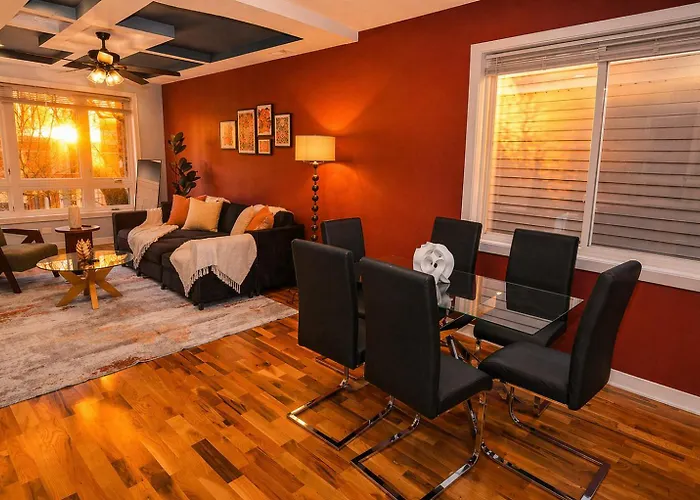 Modern 3Br Retreat Near United Center & West Loop
