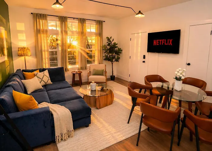 Chicago 3Br King Beds Sleeps 8 Near Humboldt Park