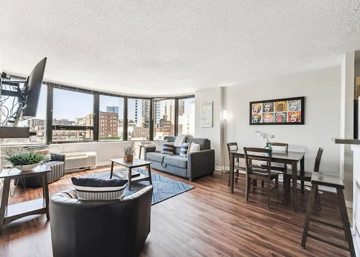 Mich Ave Downtown, Park, Museums 2Bd-2Ba #4