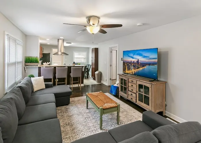 Great For Families Dt Libertyville Near Naval Base