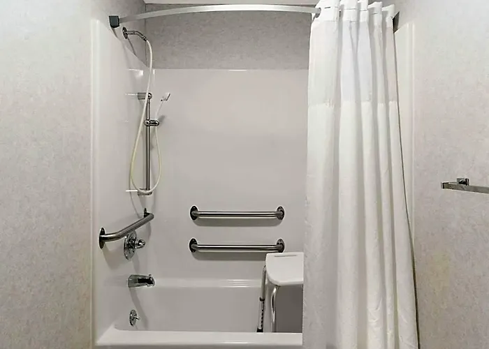 Days Inn By Wyndham El Paso